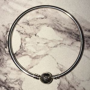 Pandora Limited Edition Bow Bangle